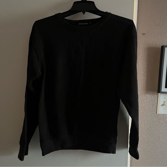 Pretty Little Things sweater “Calabasas” - Picture 2 of 4